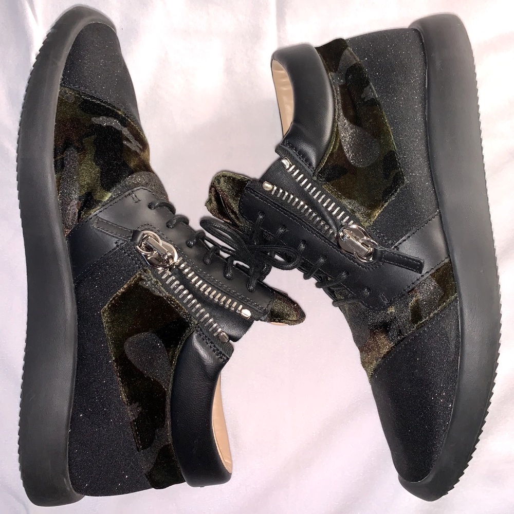 Giuseppe Men’s mid top sneaker